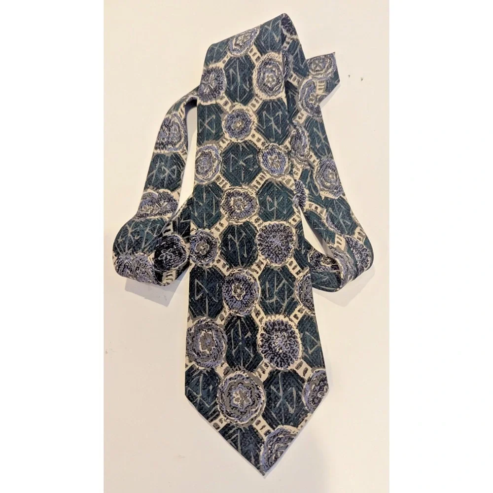Vintage GianCarlo Lamberti tie Gray Italian Baroque design‎ 100% silk 61
